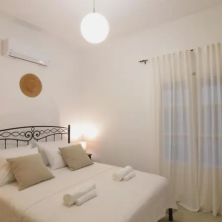 Holiday home Erietta's *